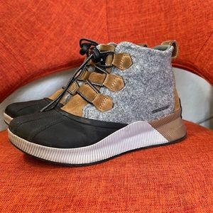 Sorel Rain/ Snow Boots